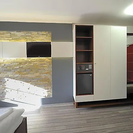 Hotell Caramell Louny